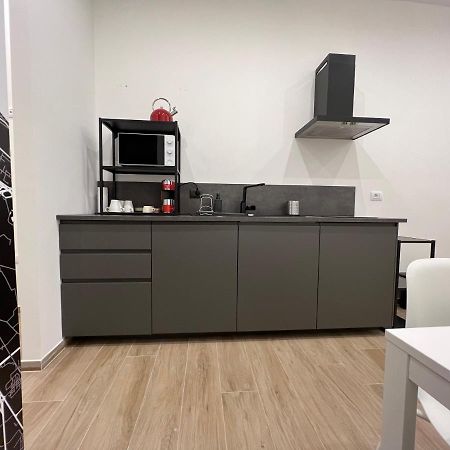Citywise Vittorio - Independent Apartment Near Bari Central Station Zewnętrze zdjęcie