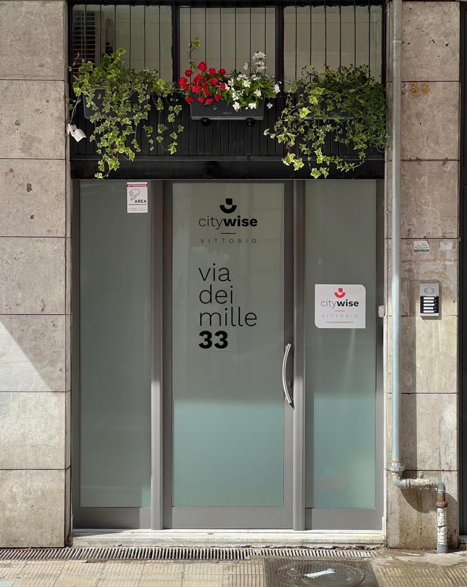 Citywise Vittorio - Independent Apartment Near Bari Central Station Zewnętrze zdjęcie